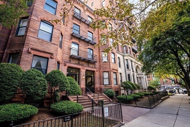 Building Photo - 481 Beacon St