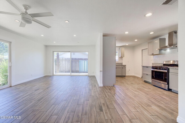 Building Photo - 1236 Elsinor Ave