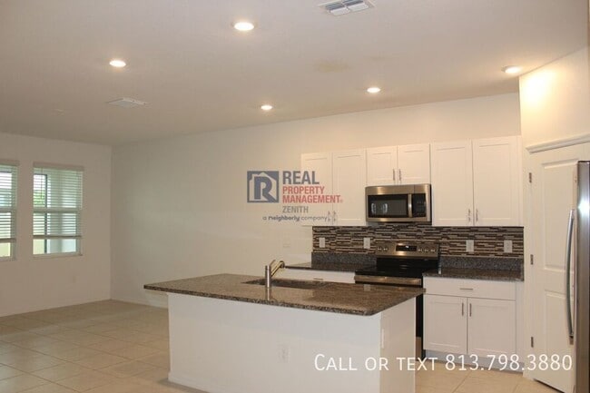 Building Photo - 10821 Fowlers Blf Ct