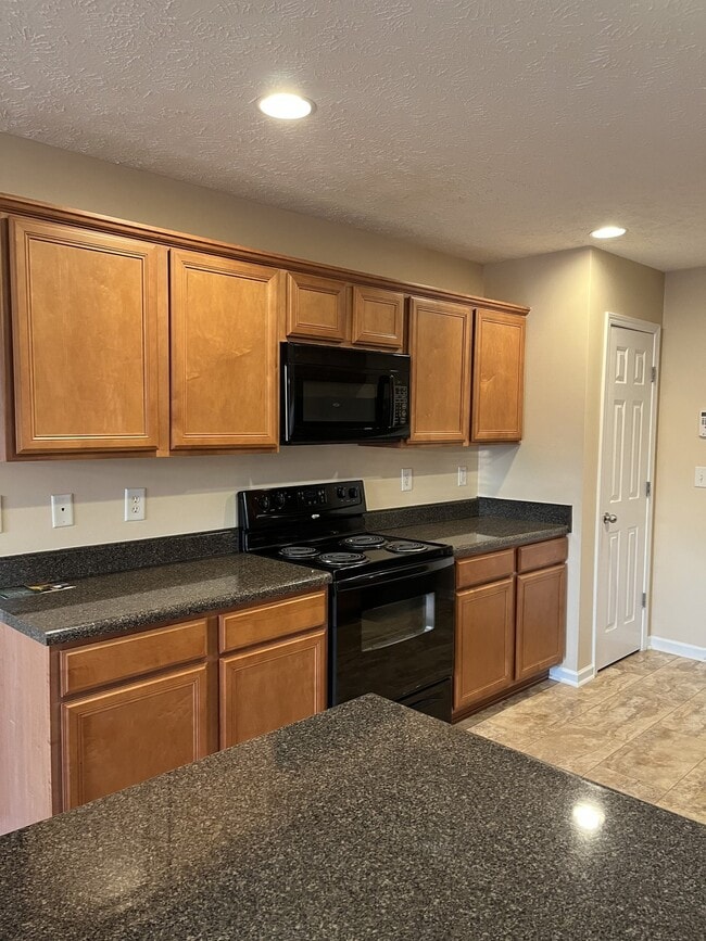 Building Photo - 2011 Orlimar Ct