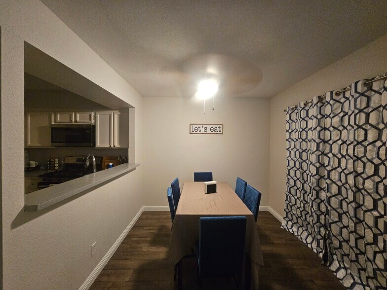 Building Photo - 1454 Santa Anita Dr