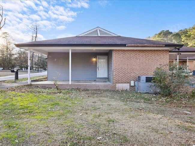 Building Photo - 801 4th Ave E