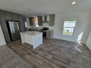 Building Photo - 203 Spruce Ln