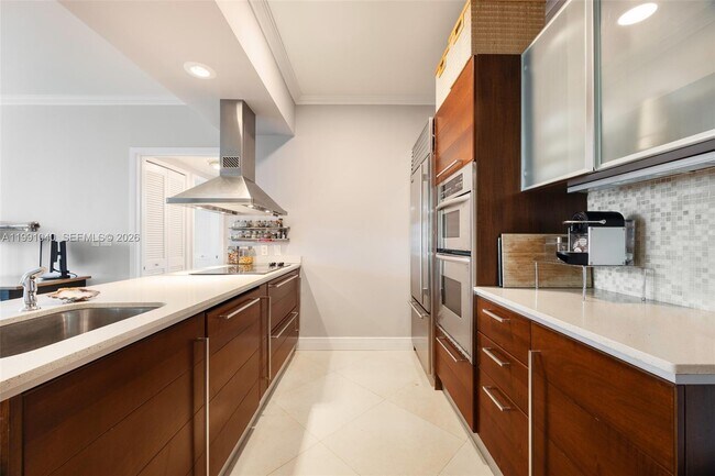 Building Photo - 218 SE 14th St