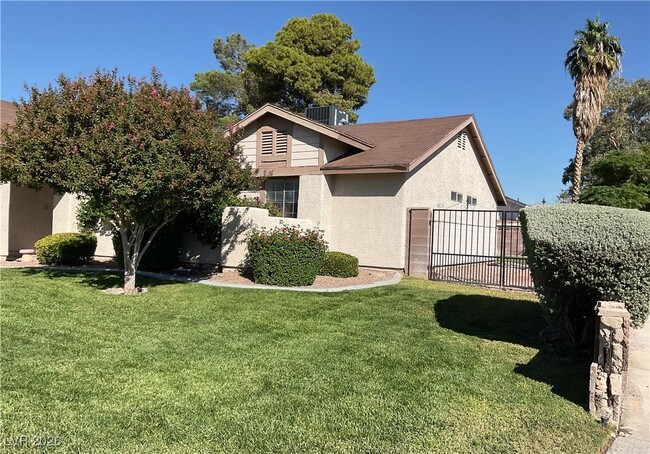 Building Photo - 5300 W Alcazar Ct