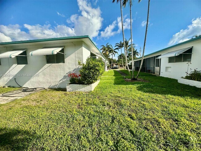 Building Photo - 1520 Garfield St