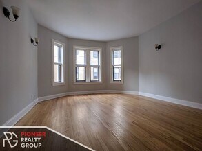 Building Photo - 4034 N Ashland Ave