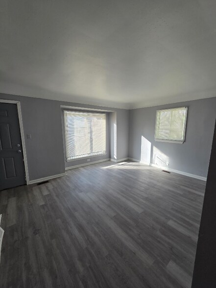 Building Photo - 5506 Baldwin Blvd