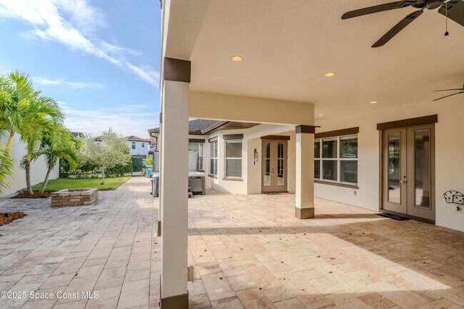 Building Photo - 2453 Rodina Dr