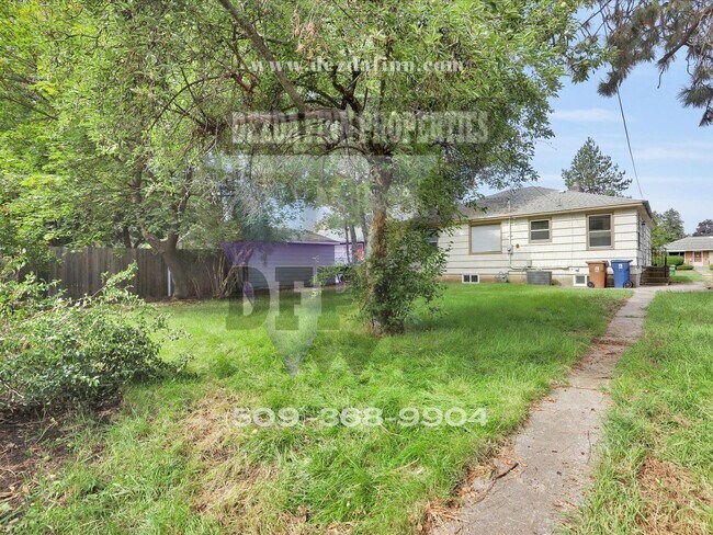Building Photo - South Hill 3 bed/1 bath rancher with primo...