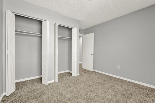 Building Photo - ****1ST MONTH RENT FREE! Beautiful 2 Bedroom 1.5 Bath in Orange City