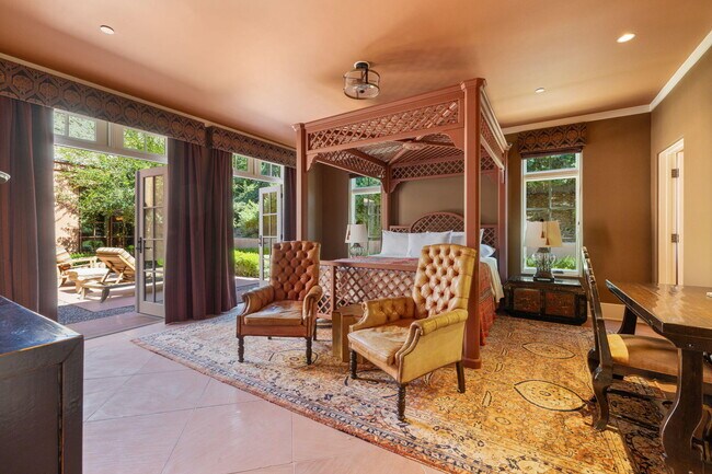 Building Photo - 1650 Ave Sevilla
