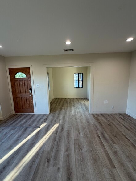 Building Photo - 12136 Hatteras St