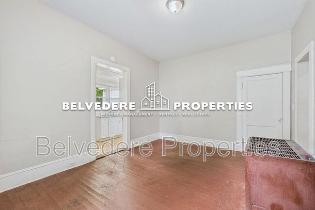 Building Photo - 1118 Campbell St