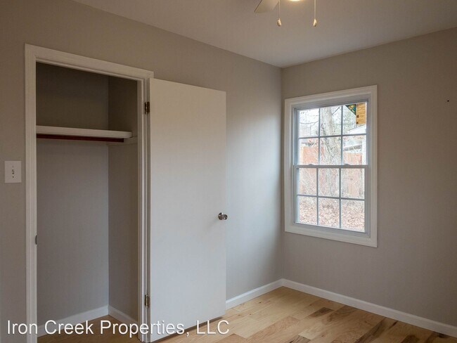 Building Photo - 3 br, 2 bath House - 16 King Arthur Place