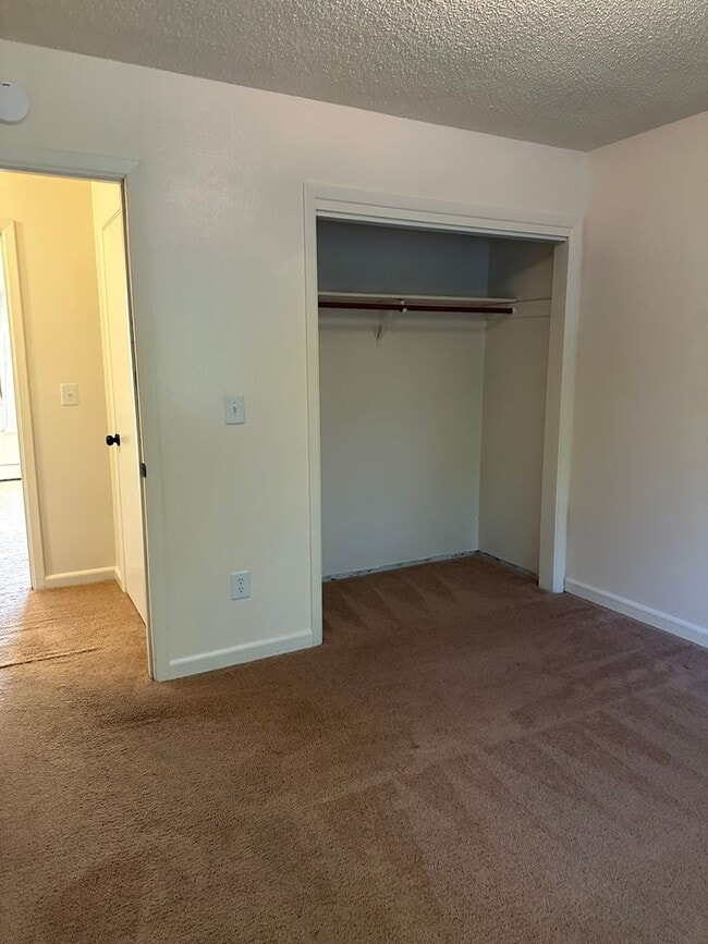 Building Photo - 8741 Flamingo Dr