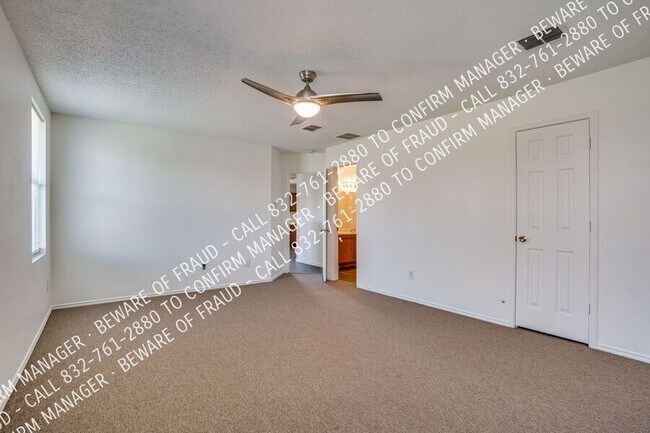 Building Photo - 616 Almandora Dr