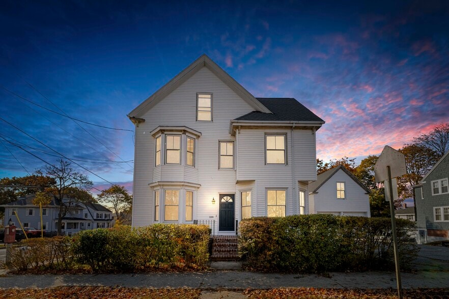 Building Photo - 338 Stevens Avenue