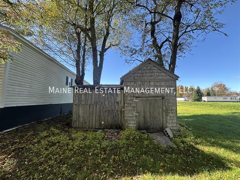 Building Photo - 329 Corinth Rd