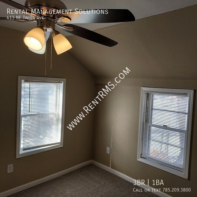 Building Photo - 413 NE Twiss Ave