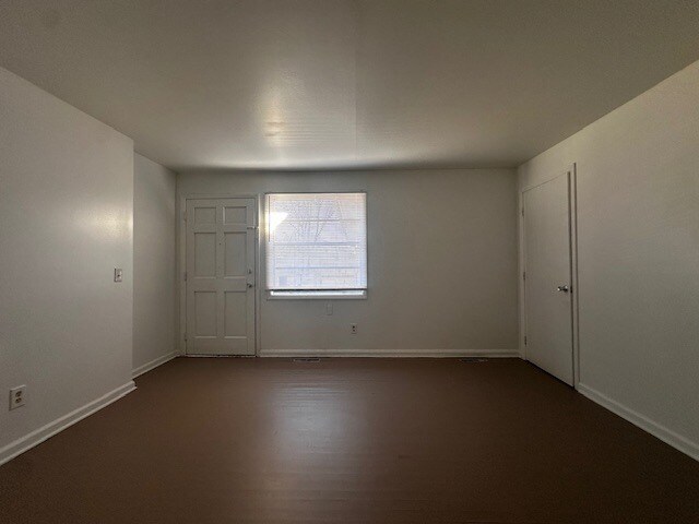 Building Photo - 126 Tate St