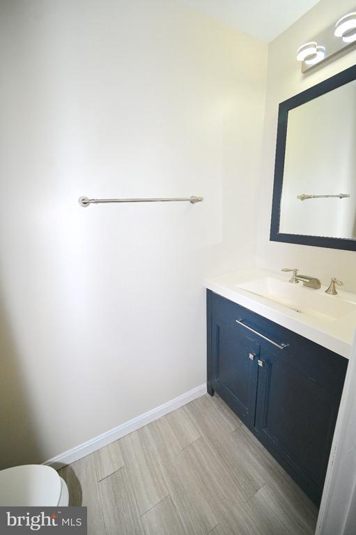 Building Photo - 8767 Ritchboro Rd