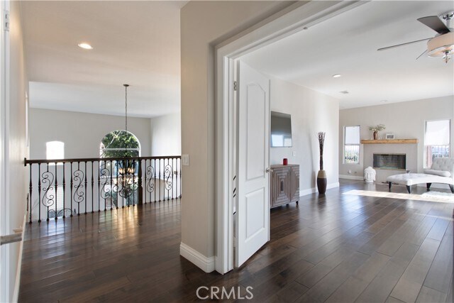 Building Photo - 7420 Cliffside Ct