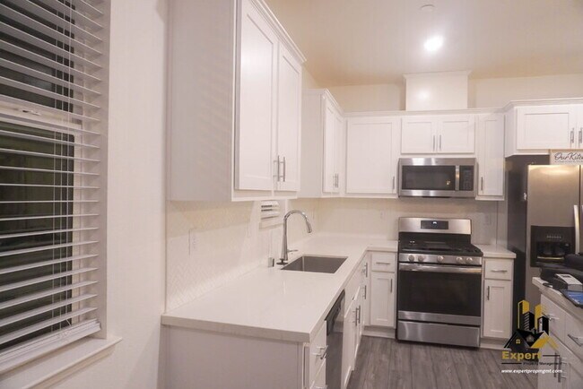 Building Photo - 2939 Limoges Walk