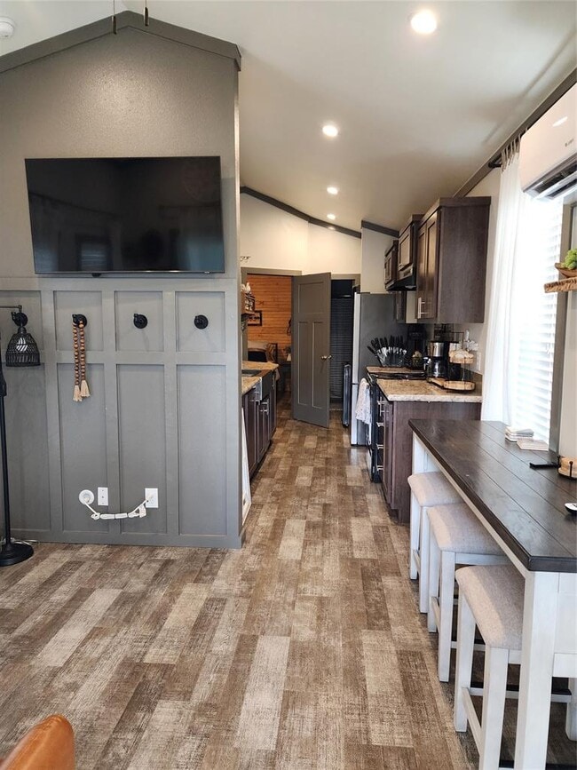 Building Photo - 22700 Rocking A Trail