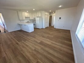 Building Photo - 1302 13th St