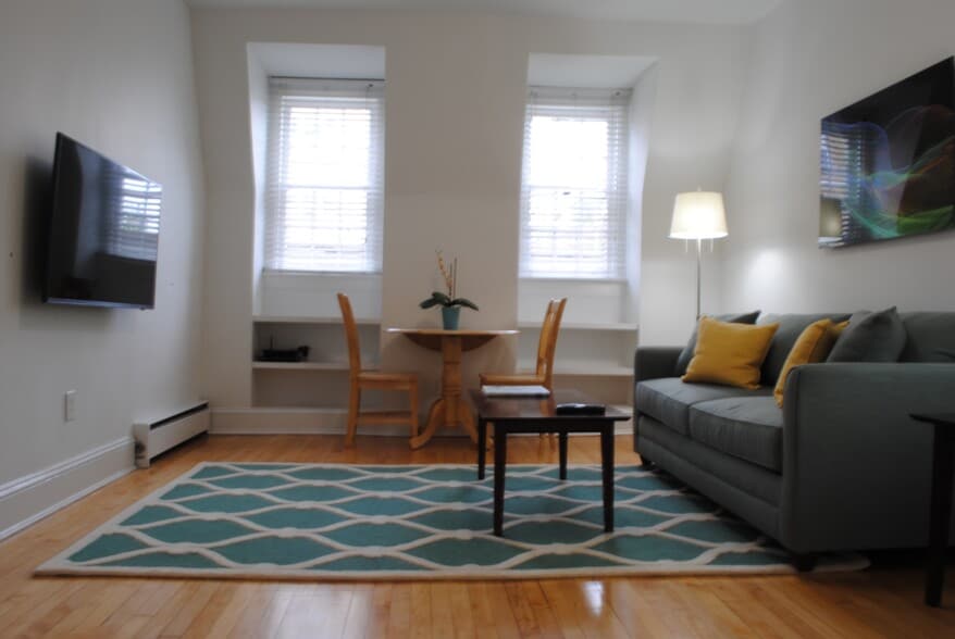 Unit #9 - 1906 R St NW