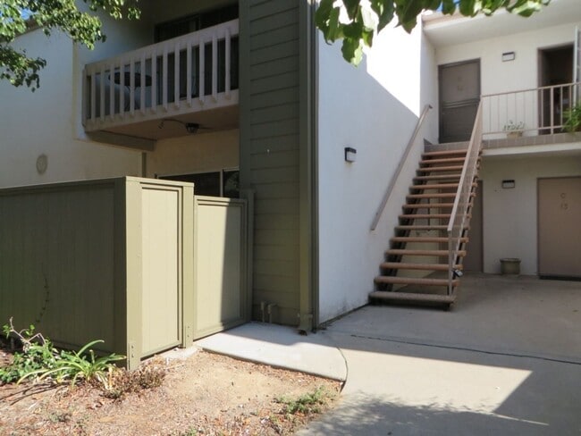 Building Photo - 25718 Hogan Dr