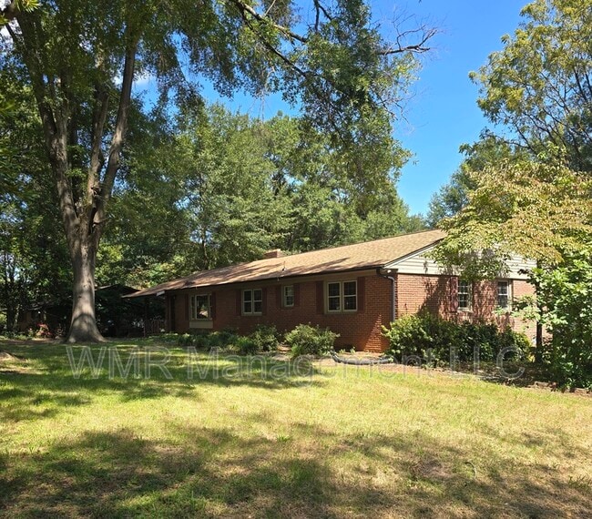Building Photo - 420 Downey Pl