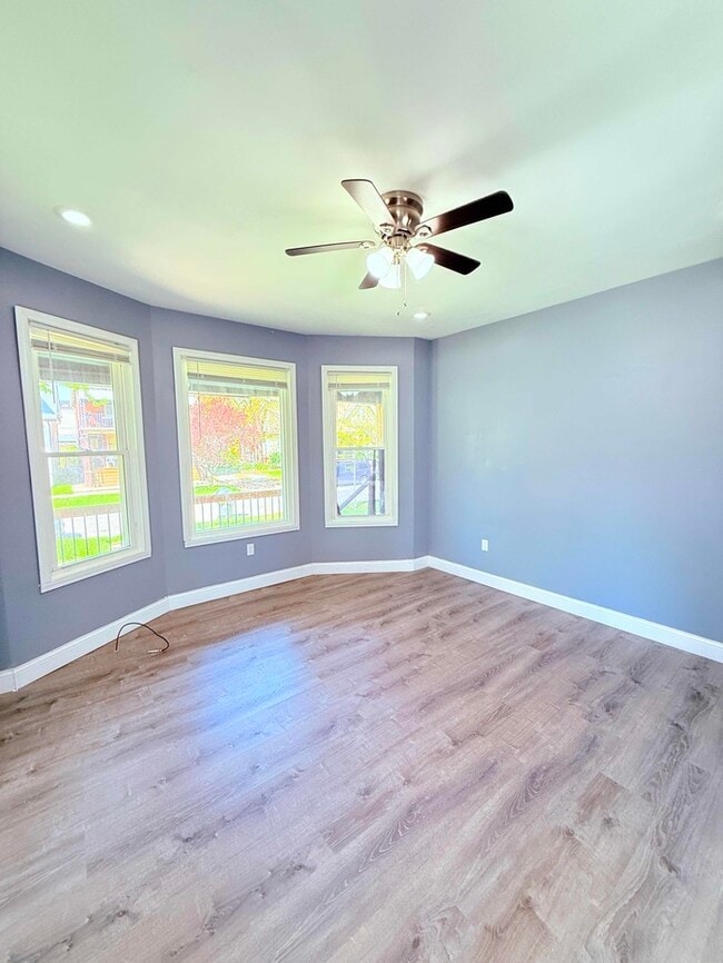 Building Photo - 3 Bed, 1 Bath Home with Modern Amenities / Vouchers Accepted / Available Now!