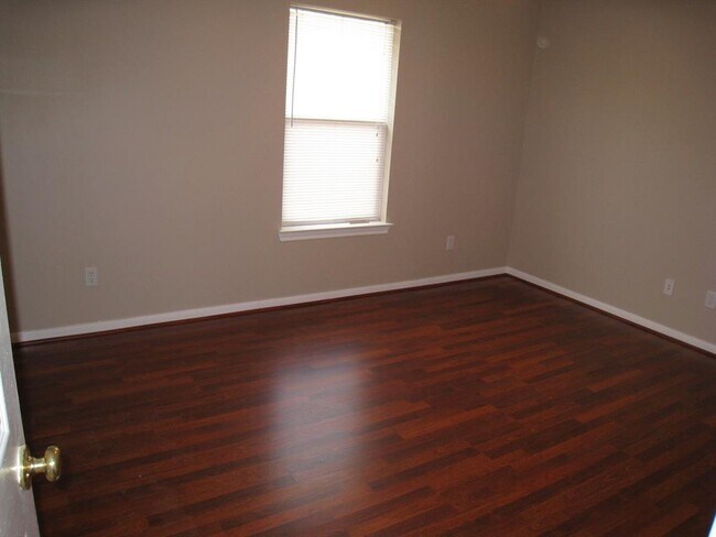 Building Photo - 5329 Tallowwood Terrace