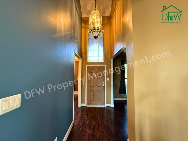 Building Photo - Beautiful 4 Bedroom 2.5 Bathroom Home for Lease in Grand Prairie, TX