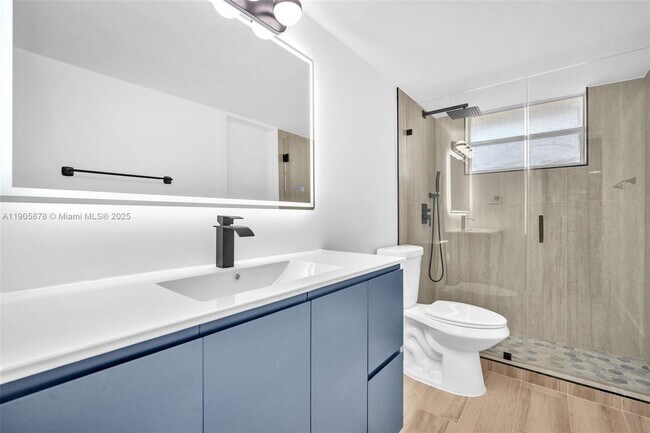 Primary Photo - 1333 E Hallandale Beach Blvd