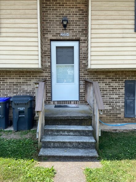 Apt A entrance is at the front of the building - 2710 S 2nd St