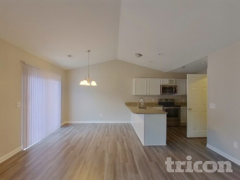 Building Photo - 113 Mariner Ct