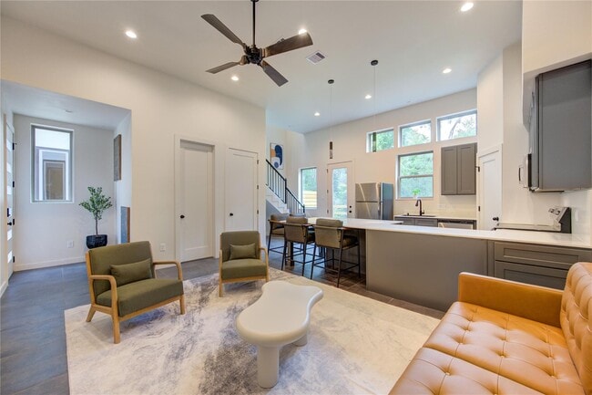 Building Photo - 13103 Beauty Berry Ridge Ln