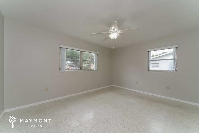 Building Photo - 850 17th Terrace NE