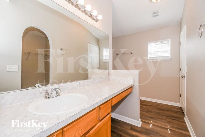 Building Photo - 8153 Misty Meadow Ct N