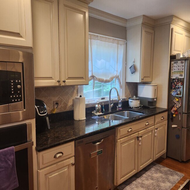 Building Photo - 32 Little Florida Road, Poquoson, VA - Ava...