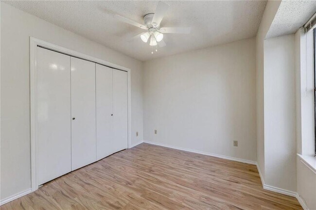Building Photo - 12212 Brigadoon Ln