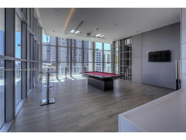 Building Photo - 1100 S Miami Ave