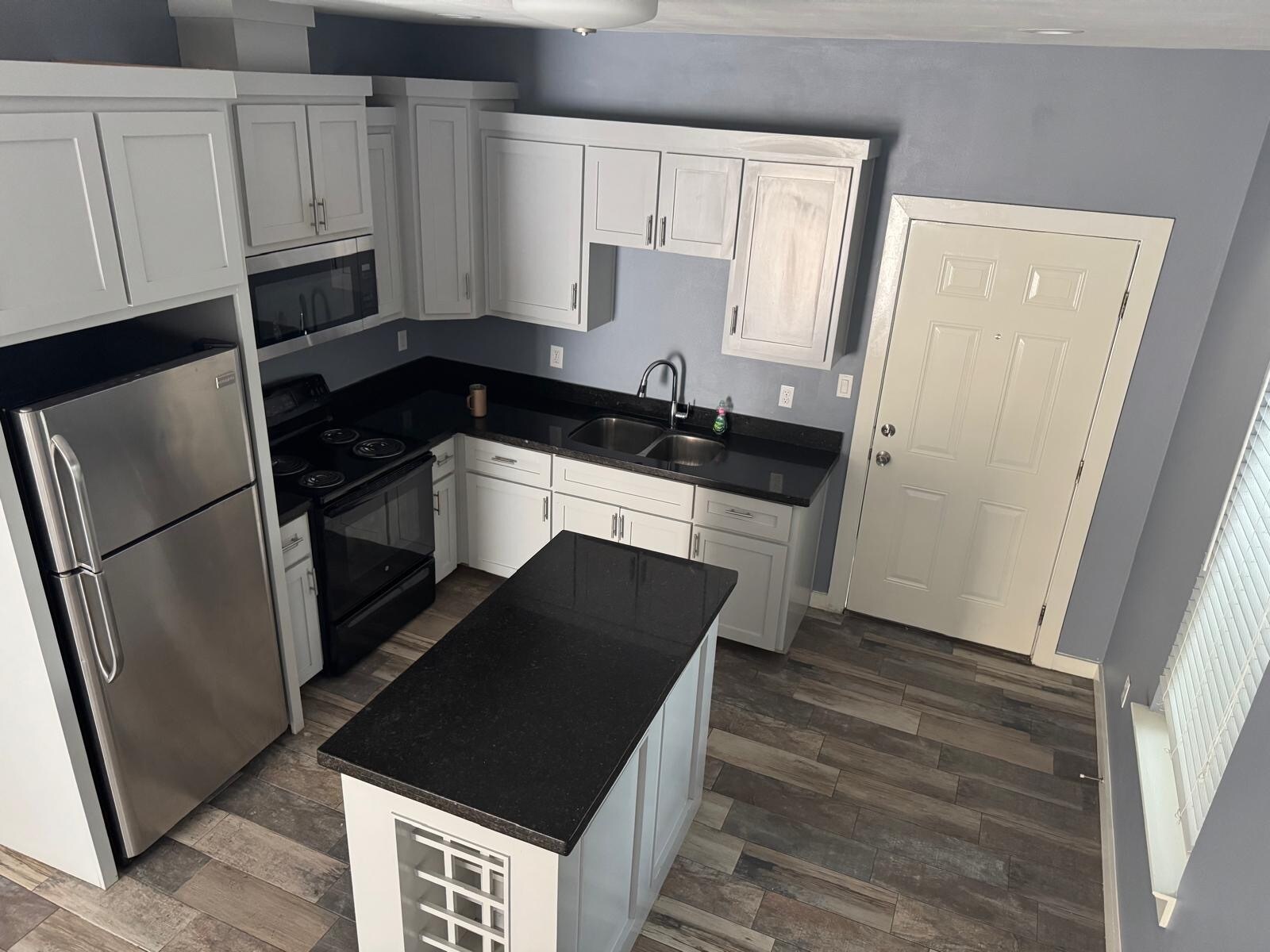 Building Photo - 2117 Taxco Ct