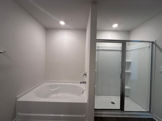 Building Photo - Brand-New  5-Bedroom Home in the Hamptons at Hickory with Modern Upgrades and Move-In Ready Comfort