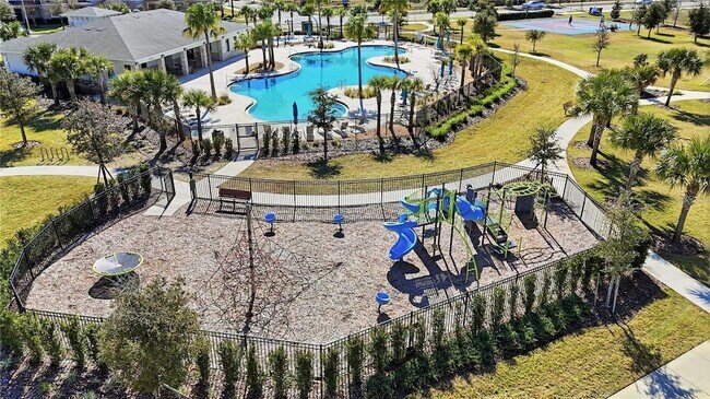 Building Photo - 15609 Water Spring Blvd