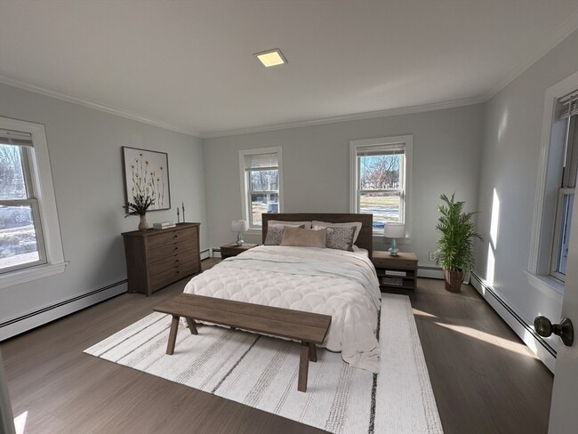 Building Photo - 250 Walnut St