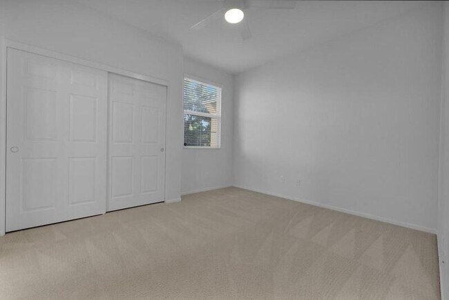 Building Photo - 1423 Caminito Garibay